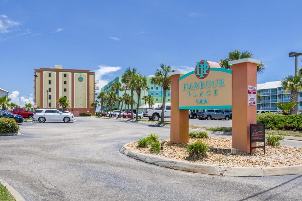 Harbor Place 206 *